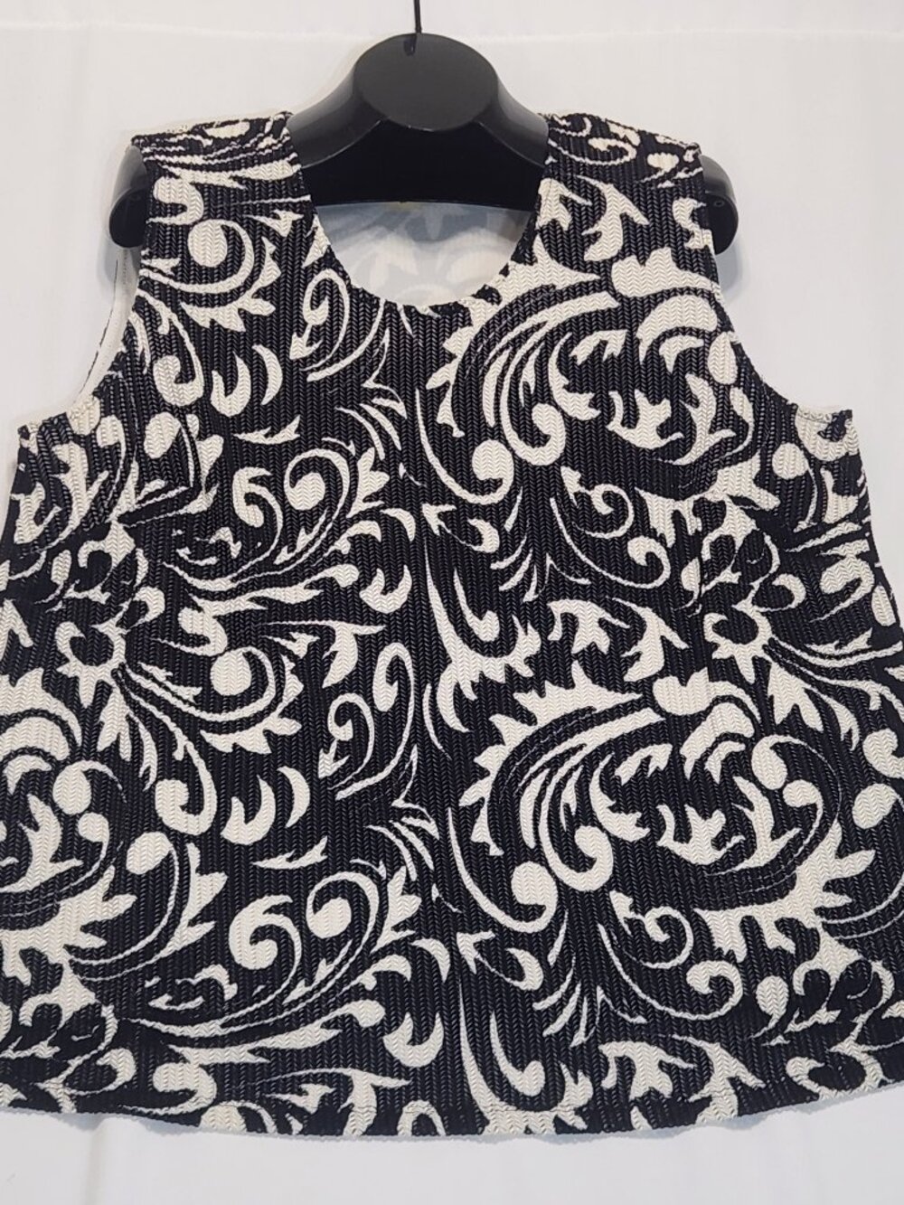 Allison Daley Plus Size 2X Blouse Black White Damask Floral Sleeveless Tank Top